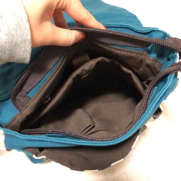 Leather green back pack(adjustable) - Picture 4 of 4